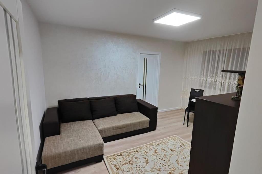Apartament In Buzau Bagian luar foto